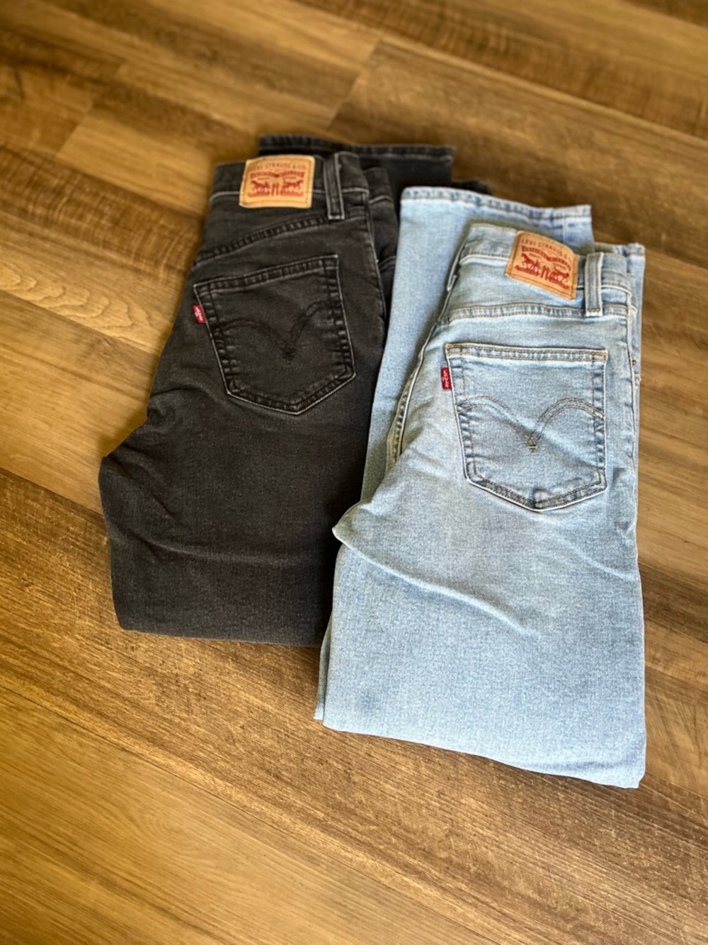 Levi's Ribcage Straight Ankle Jeans